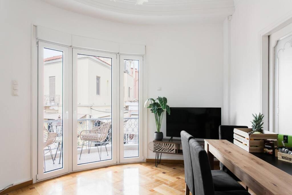 Diogenis' Jug Apartment เอเธนส์ ภายนอก รูปภาพ