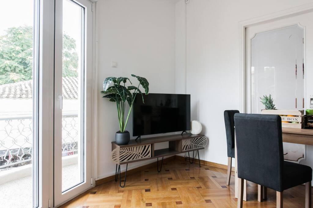 Diogenis' Jug Apartment เอเธนส์ ภายนอก รูปภาพ